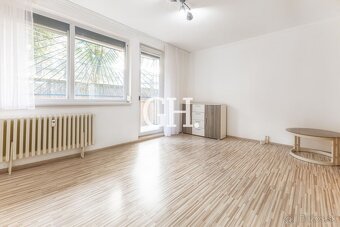 Priestranný 3-izbový byt po rekonštrukcii – Sídlisko 1. mája - 4