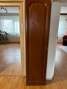 Predám predsieňovú vešiakovú skriňovú súpravu. - 4
