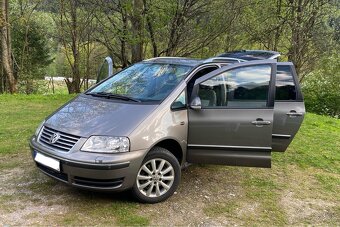 VW Sharan - 4