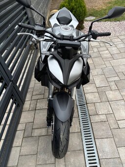 Honda cb1000 hornet - 4