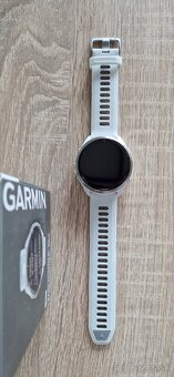 Garmin Forerunner 965 hodinky, Whitestone/Powder Gray - 4