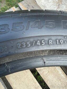 Continental 235/45 R19 jak nové 2x=150e - 4