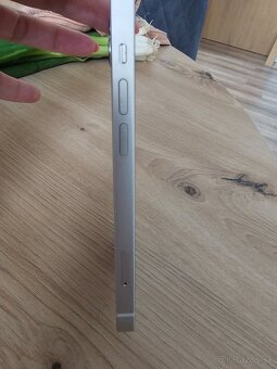 IPhone 13 - 4