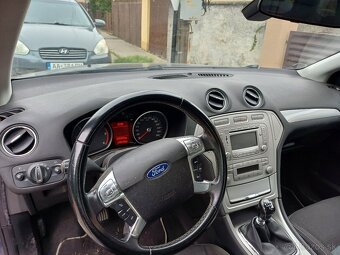 Ford Mondeo - 4
