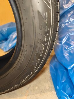 215/65 r17 Falken - 4