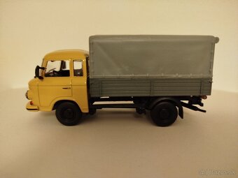 Predám kultove modely aut škoda tatra barkas a ine 1:43. - 4