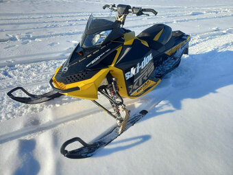 Ski-Doo 600 r.v. 2012 - 4