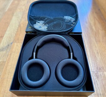 Predám slúchadlá Corsair Virtuoso PRO - 4