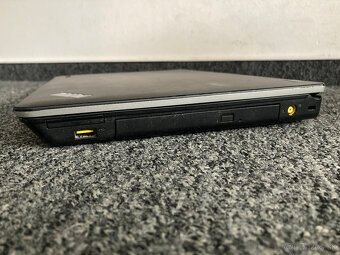 Lenovo ThinkPad Edge E420 čierny 1141-GCG - 4