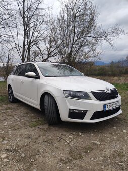 Octavia combi rs135 kw DSG - 4