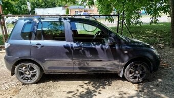 Mazda 2 1.25i - 4