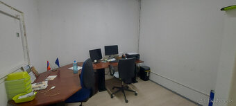 Kompaktné skladovacie priestory 100 m2 s rampou - 4