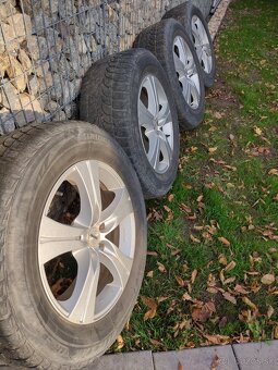 Na predaj zimné gumy s elektronami 255/60 R18 - 4