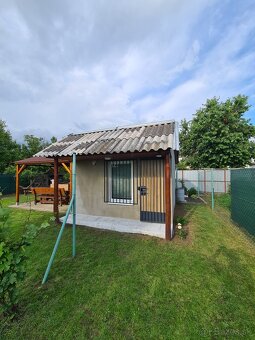 Záhrada v tichej časti Serede - 4