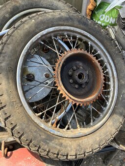 Predám triumph a Honda - 4