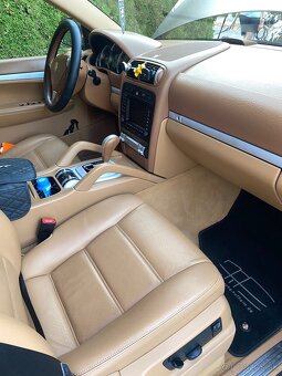 Porsche Cayenne S - 4