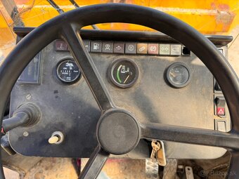ZTS D6000 dumper - 4