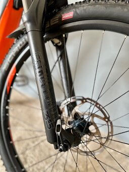 Elektrobicykel KTM Macina Chacana Celoodpružený - 4