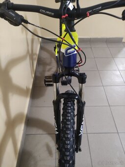 Crussis 7.7 e largo - 4