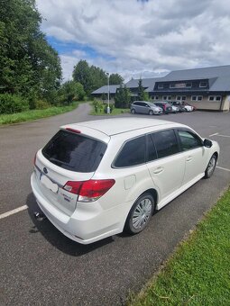 Predám Subaru Legacy 2.0 2012 4x4 - 4