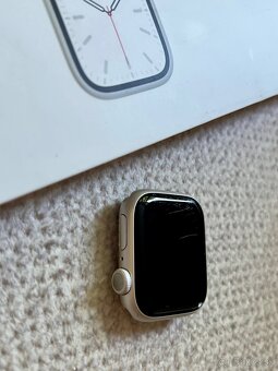 Apple Watch S7 – 41mm Starlight + krabica + nabíjačka - 4