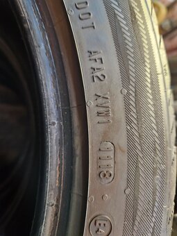 245/45 R19 - 4