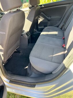 Volkswagen Golf 1.4 16V FSI - 4