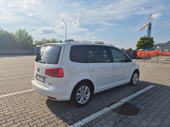 REZERVOVANÉ Volkswagen Touran 2.0 TDI Comfortline DSG - 4