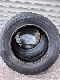 225/65R17 102V - 4