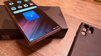 Vymenim predam Samsung S22 Ultra 256gb Burgundy - 4