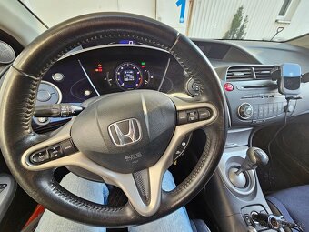 Honda Civic 1.8i 103kw 2008 - prvý majiteľ - 4