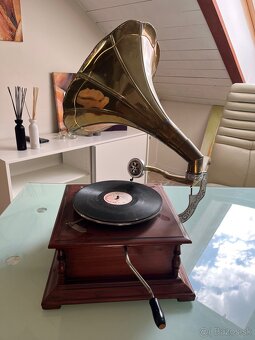 Gramofón “His Masters Voice” - 4