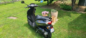 Peugeot kisbee - 4