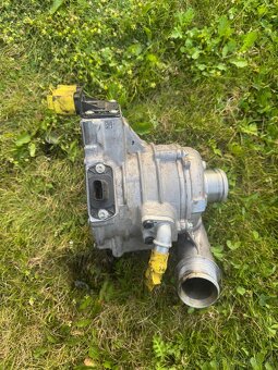 Turbo sq7 Audi - 4