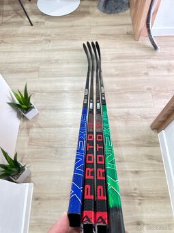✅ NOVÉ a HRANÉ HOKEJKY - BAUER TOP MULTICOLOURS ✅ - 4