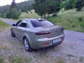 Alfa romeo - 4