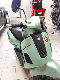 Vespa 200 GTS - 4