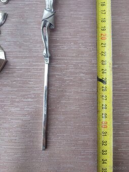 Svätenička 20€, kríž 25€ - 4