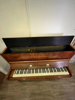 Starší klavír BARCAROLE - 4