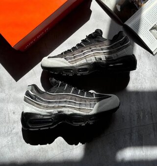 Nike Air Max 95 x Comme des Garçons CDG - 4