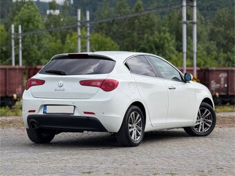 Alfa Romeo Giulietta 1.4 TB 88Kw Model 2011 - 4