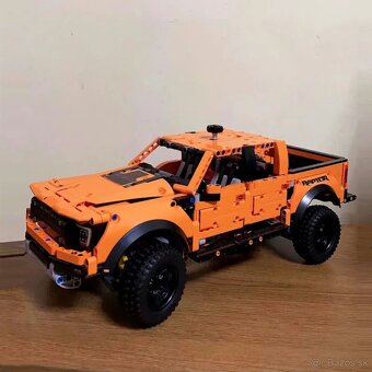 Ford F-150 Raptor, kompatibilné s LEGO Technic - 4