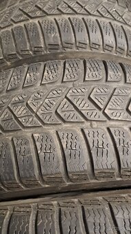 Predám 4ks jazdené zimné 215/55r17-98V Pirelli - 4