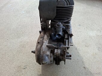 ČZ 175/502 prasa motor - 4