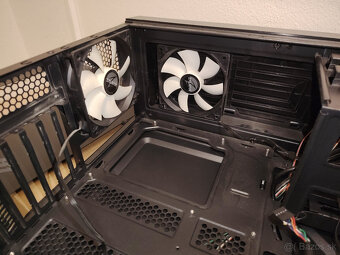 Skrinka  PC - Zalman - 4