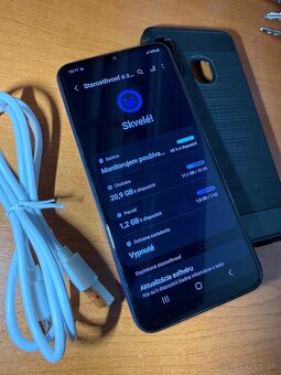 Samsung GALAXY a20e 3/32GB - 4