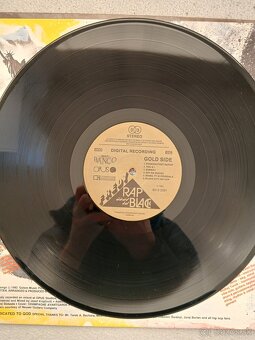 Fredy – Rapsody In Black - 4