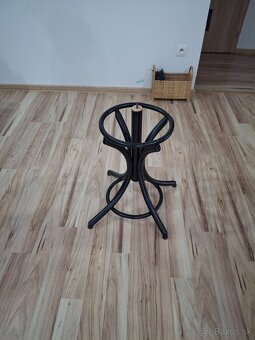Stojanový vesiak 3dielny thonet - 4