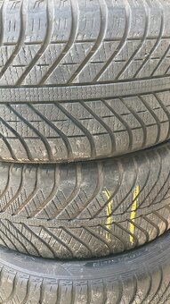 Celoročné 225/50 R17 GoodYear 4seasons 2020 - 4