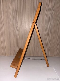 Minimalistický drevený maliarsky stojan na plátno - 4